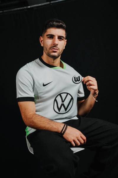 Camisa Wolfsburg 24/25 Third