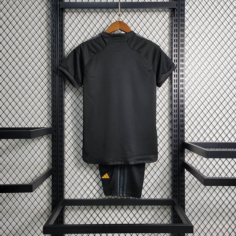 Kit Infantil Real Madrid ll 2023/24